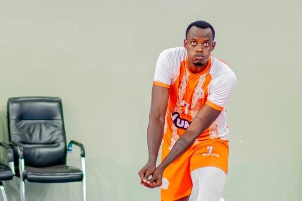 Gisagara VC lift Muvara suspension after apology