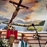Umupadiri yitabye Imana nyuma yo kugwirwa n’umusaraba ubwo yayoboraga Misa