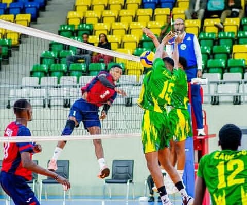 EAUR VC yigaranzuye REG VC mu mukino wa Volleyball